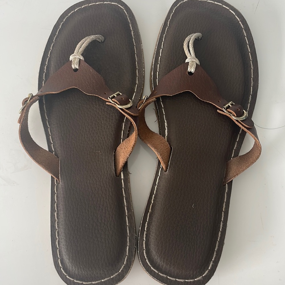 KINO sandals size 8